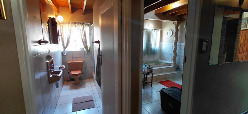 4 Bedroom Property for Sale in Fichardt Park Free State